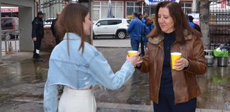 Gümüşhacıköy Belediyesinden öğrencilere sıcak çorba ikramı