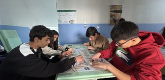 Hakkari'de öğrenciler model uçak eğitimiyle havacılığa ilk adımı atıyor