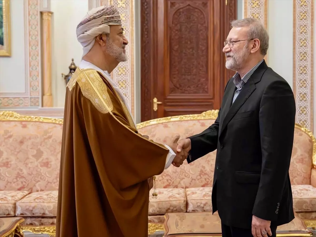 İran Güvenlik Konseyi Genel Sekreteri, Umman Sultanı'yla görüştü