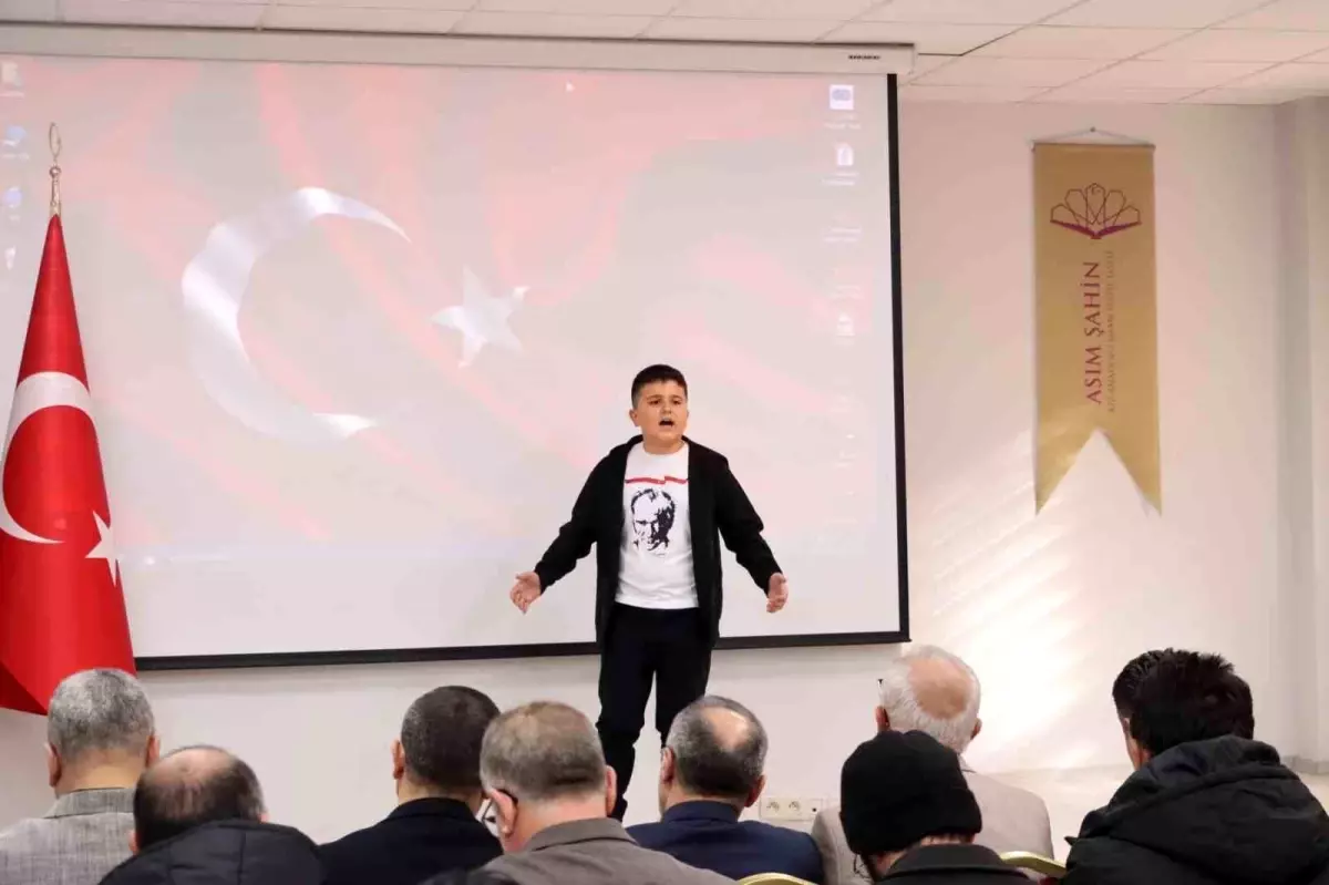 İstiklal Marşı'nı en güzel okumak için yarıştılar