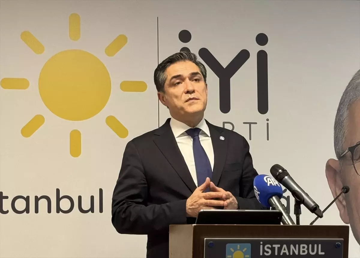 İYİ Parti Sözcüsü Kavuncu, İstanbul'da basın toplantısı düzenledi Açıklaması
