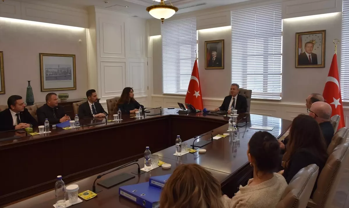 İzmir'de yerel eylem gruplarının TKDK'den hibe desteği alabilmesi için sözleşme imzalandı