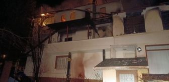 Karabük'te 3 katlı evde çıkan yangın söndürüldü