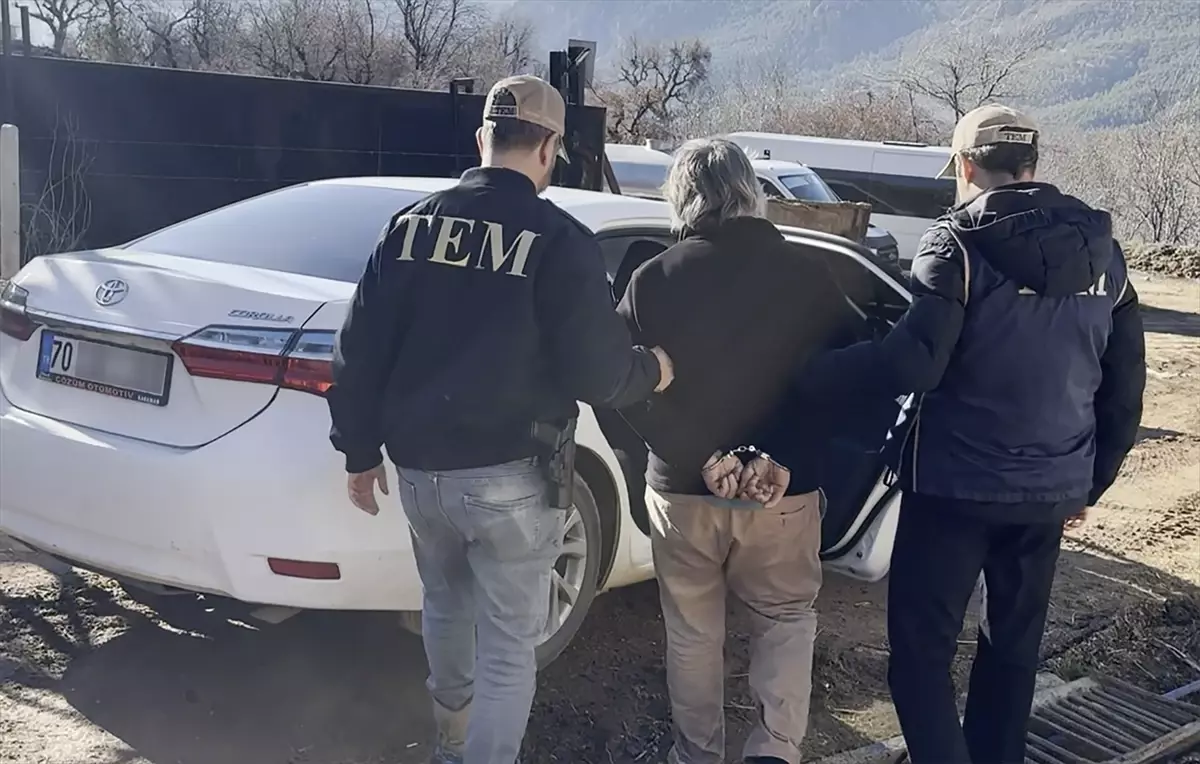 Karaman merkezli terör örgütü DEAŞ operasyonunda 3 zanlı tutuklandı