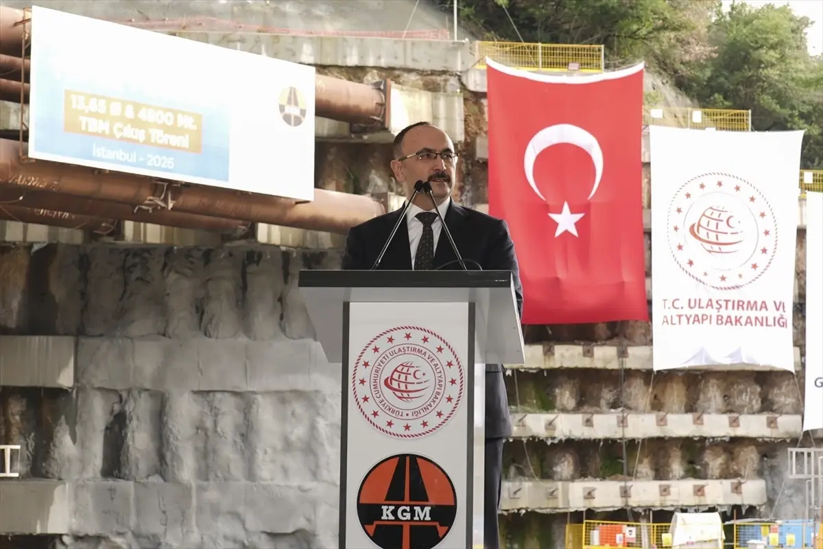 Karayolları Genel Müdürü Gülşen, Sarıyer-Kilyos Tünel Projesi TBM Kazı Çalışmaları Tamamlama Töreni'nde ko...