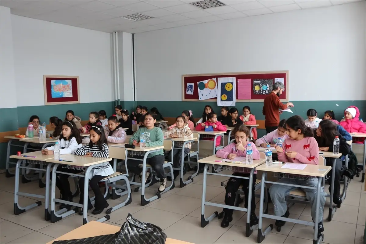 Karlova'da umre ödüllü siyer sınavı yapıldı