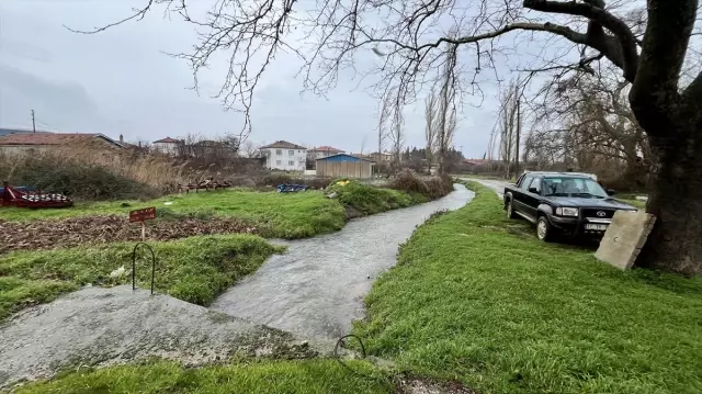 Such a situation hasn't been experienced for many years! Water gushed out from between the stones