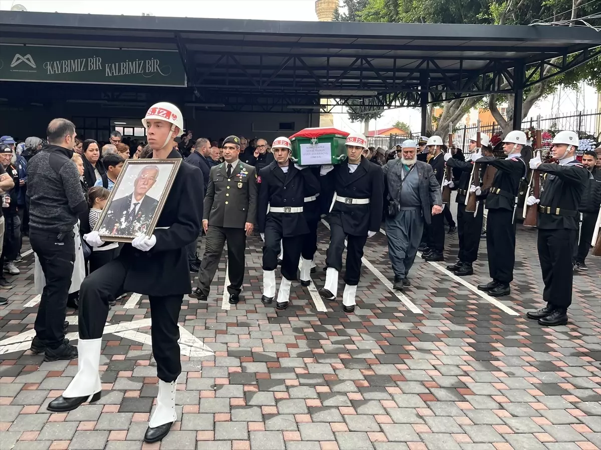 Kıbrıs gazisi Şenal Taşkın'ın cenazesi Mersin'de defnedildi