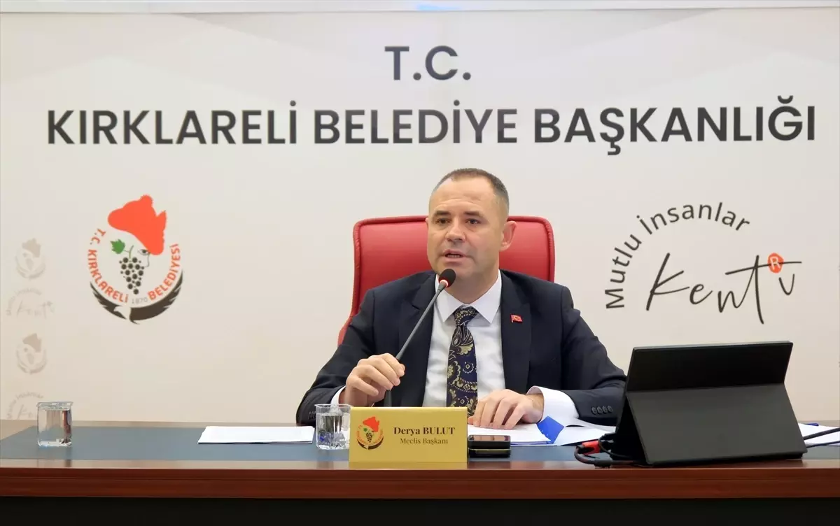 Kırklareli Belediye Başkanı Bulut, geçmişte belediyede usulsüzlük yapanları tespit ettiklerini belirtti Aç...