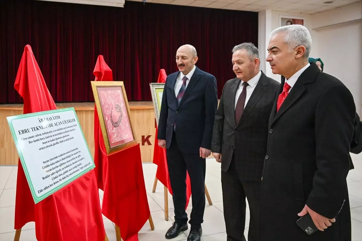 Kırklareli'nde 'Sanat Diliyle Değerlerimiz' sergisi açıldı