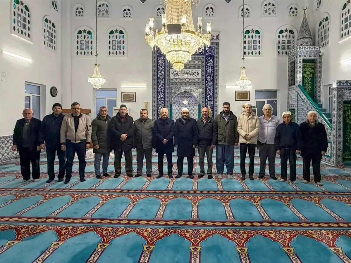 Kırklareli Valisi Turan, 'Sabah Namazında Buluşuyoruz' etkinliğine katıldı