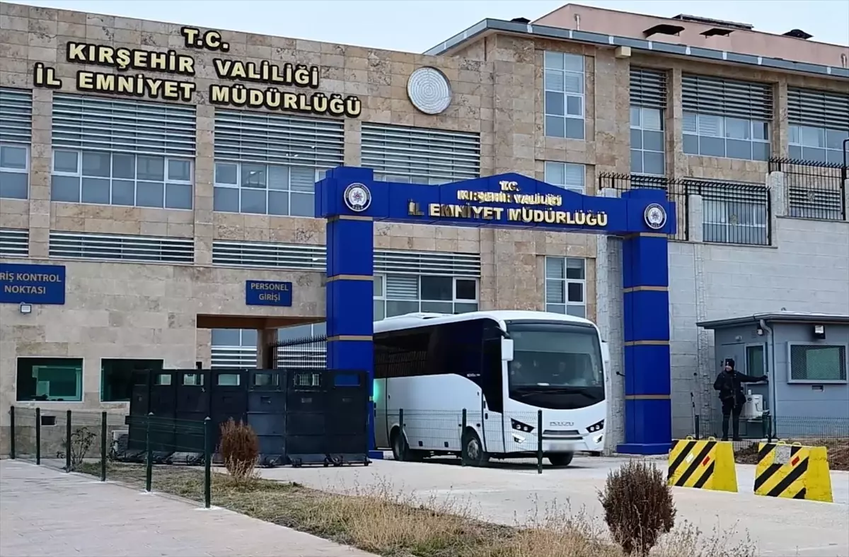 Kırşehir merkezli terör örgütü DEAŞ operasyonunda 12 zanlı tutuklandı