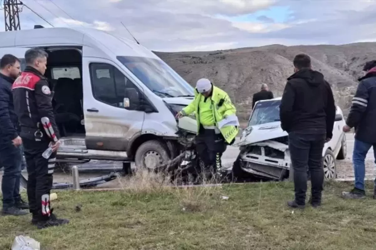 Korkunç kazada yaralılar var! İkisi çocuk