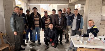 Kütahya'da yanan 2 katlı ev köylülerin desteğiyle yeniden inşa ediliyor