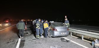 Mardin'de bariyere çarpan otomobildeki 3 kişi yaralandı
