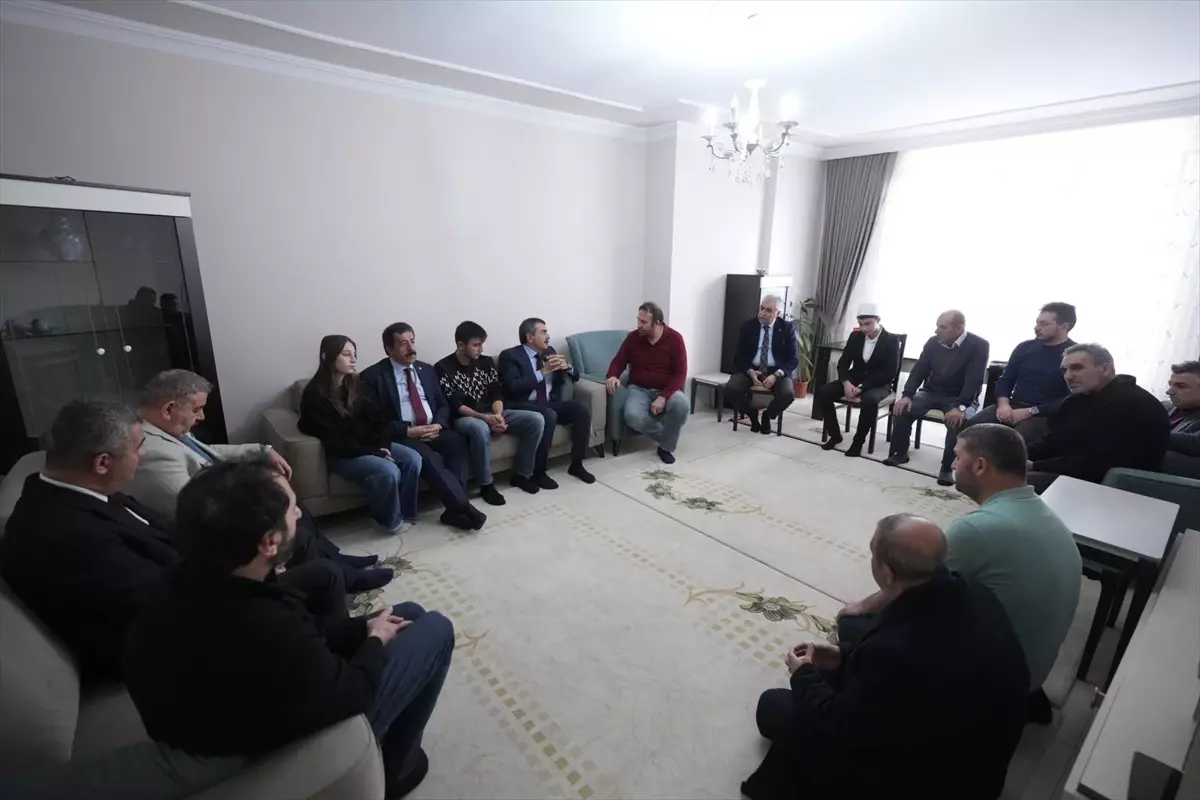 Milli Eğitim Bakanı Tekin, Erzurum'da ziyaretlerde bulundu