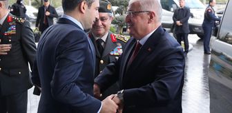 Milli Savunma Bakanı Güler, Özdemir Bayraktar anısına hazırlanan belgeselin gösterimine katıldı
