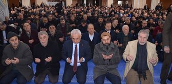 Muş'ta Kahramanmaraş merkezli depremlerde yaşamını yitirenler için mevlit okutuldu