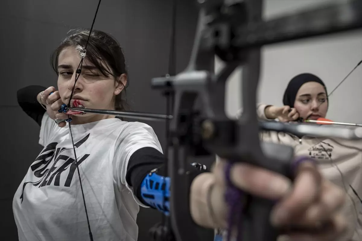 Okçuluk sporcularına Erzurum'da "yeni" olimpik salon