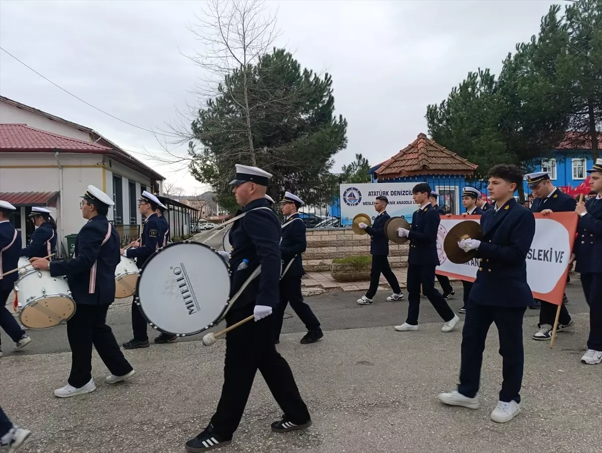 Ordu'da lisede "Bayrak Sevgisi" etkinliği düzenledi