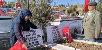 Osmaniye'de depremde yaşamını yitirenlerin mezarları ziyaret edildi