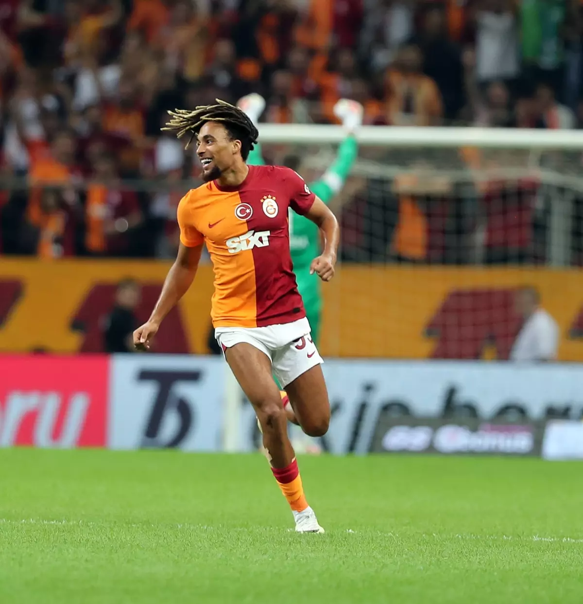 Sacha Boey'in hikayesi başladığı yere döndü