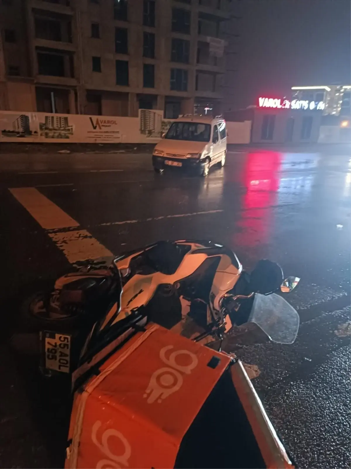 Samsun'da Kamyonet ile Motosiklet Çarpıştı: Bir Yaralı