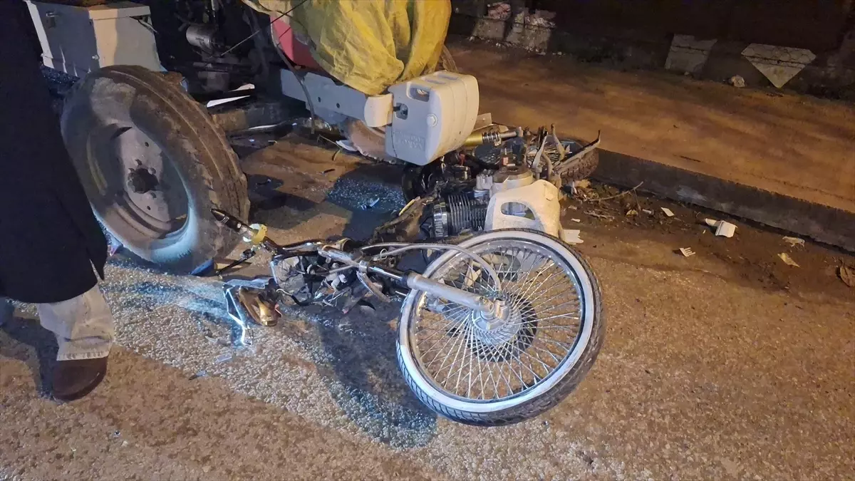Samsun'da otomobille çarpışan motosikletin sürücüsü yaralandı