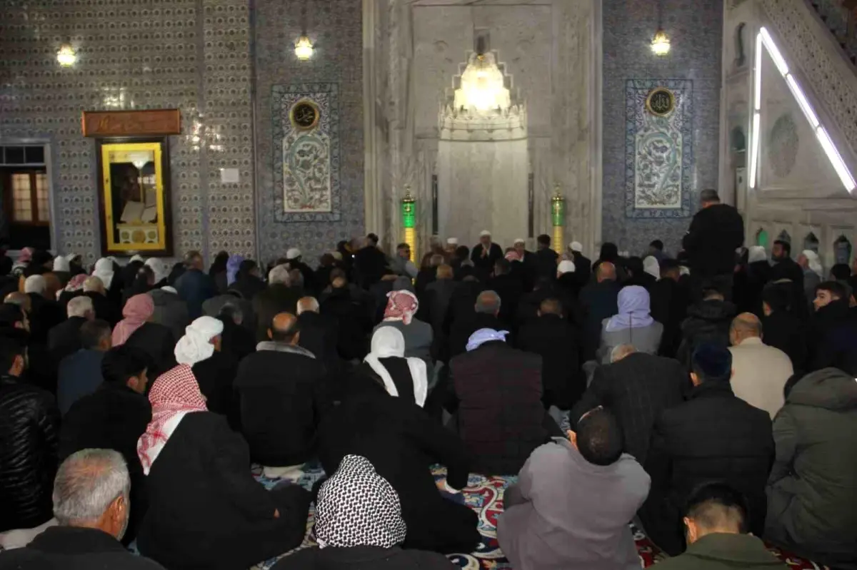 Şanlıurfa'da 6 Şubat depremlerinde hayatını kaybedenler için mevlit okutuldu