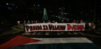 Saraybosna kuşatmasında evlatlarını kaybeden aileler, Gazze'de öldürülen çocukları andı