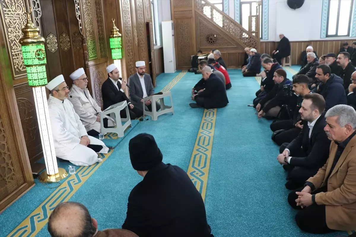 Siirt'te Kahramanmaraş merkezli depremlerde yaşamını yitirenler için mevlit okutuldu