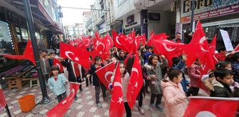 Suluova'da öğrenciler 'Bayrağa sevgi' yürüyüşü yaptı