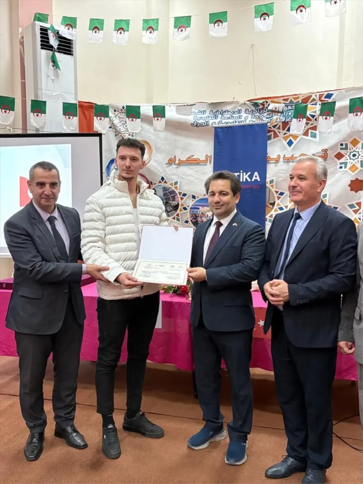 TİKA'nın destekleriyle Cezayir'de 'Tıbbi ve Aromatik Yağlar Distilasyon Atölyesi' kuruldu