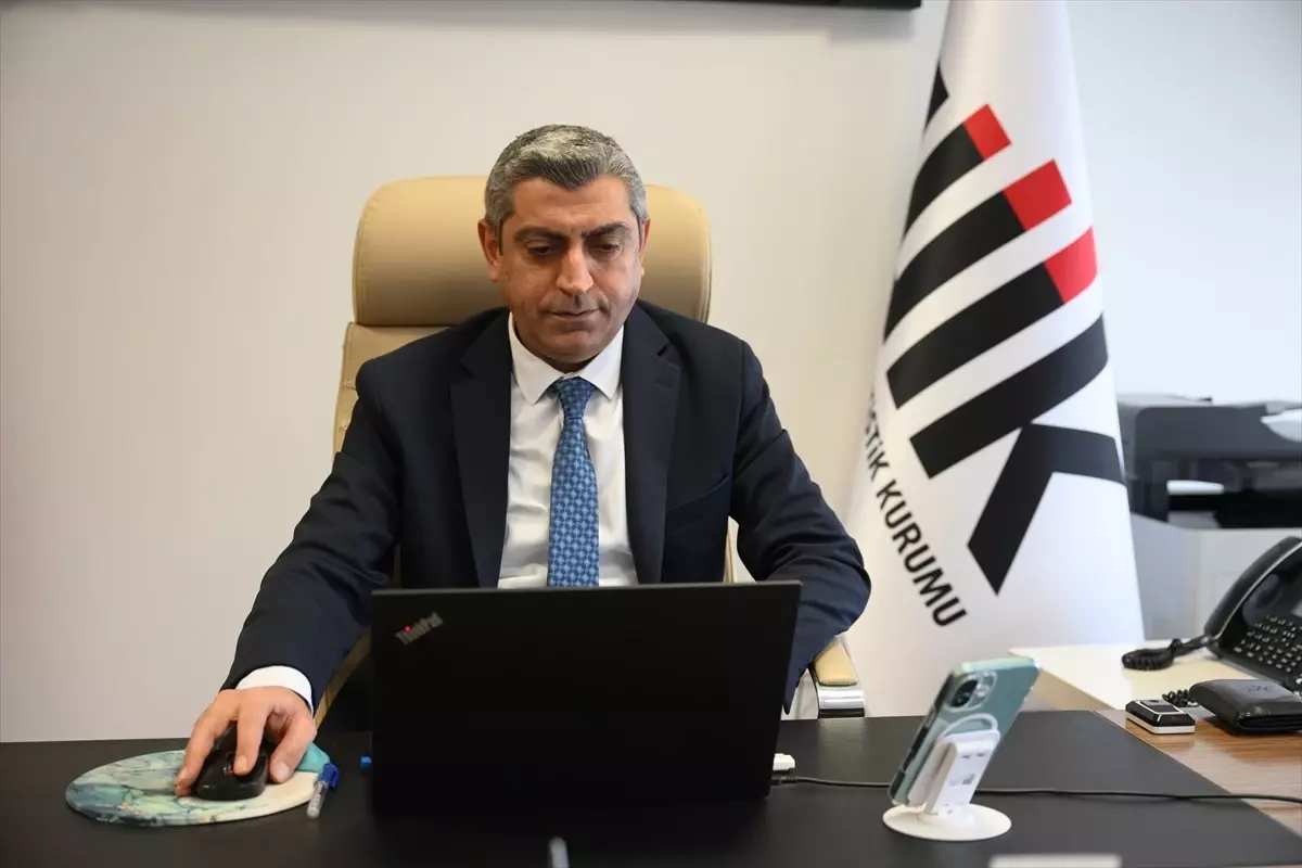 TÜİK Edirne Bölge Müdürü Akdemir, AA'nın "Yılın Kareleri" oylamasına katıldı