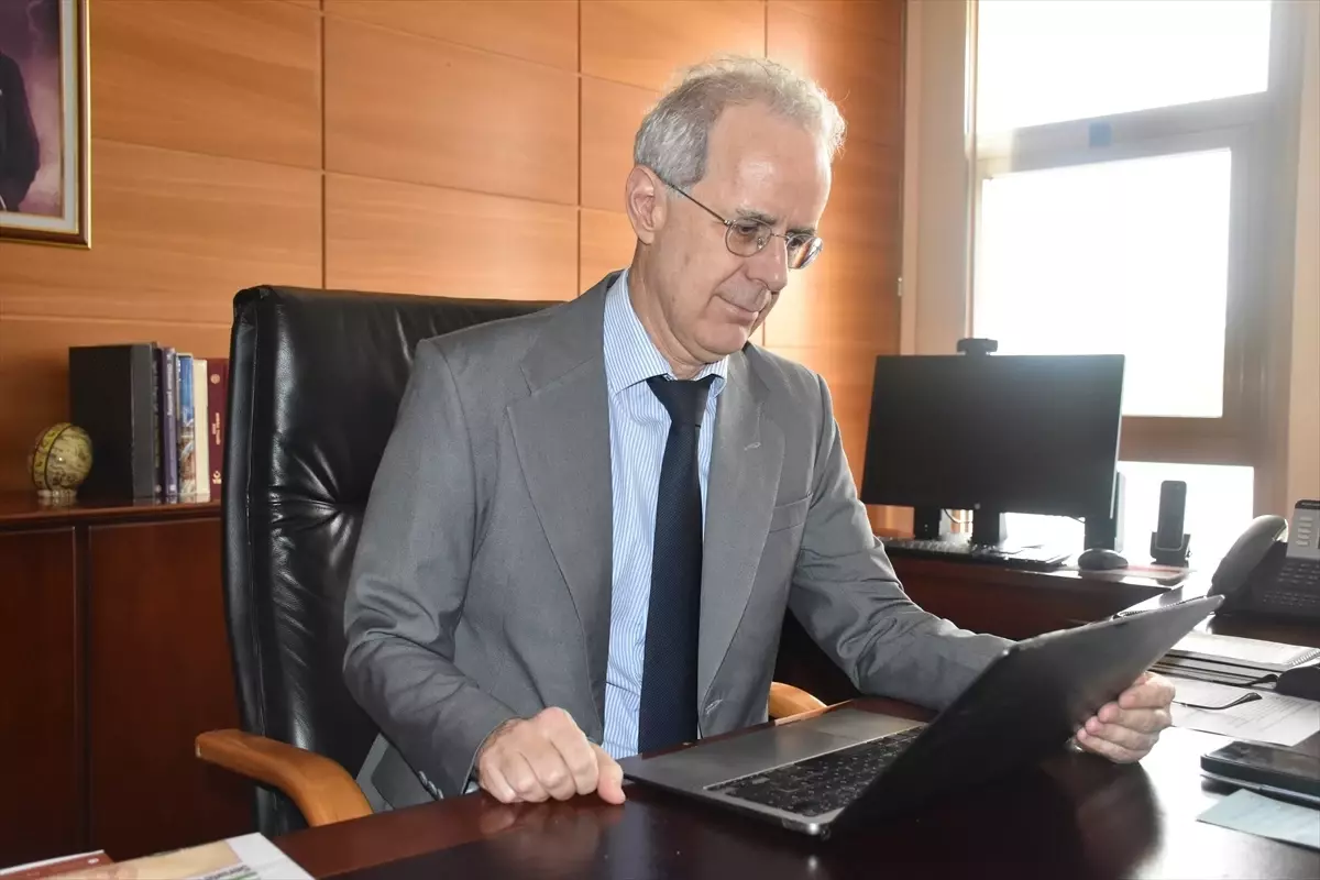 Türkiye'nin Abuja Büyükelçisi Poroy, AA'nın "Yılın Kareleri" oylamasına katıldı