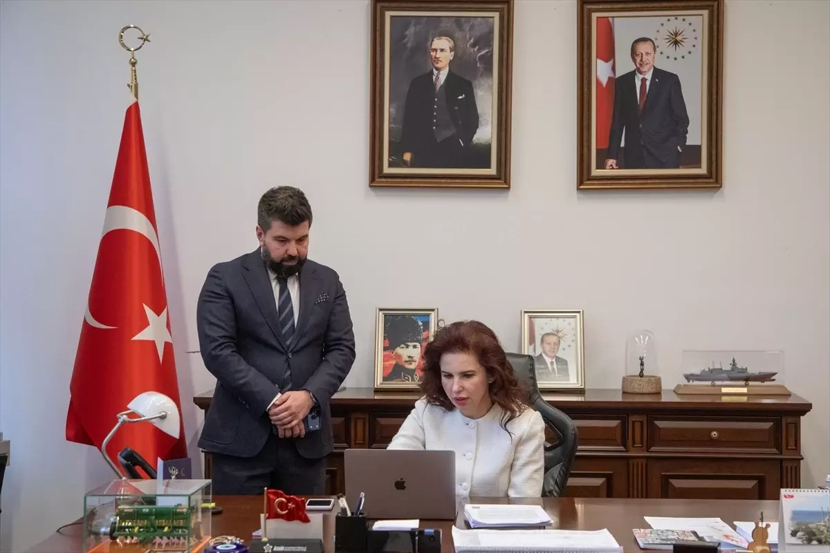 Türkiye'nin Zagreb Büyükelçisi Altuntaş, AA'nın 'Yılın Kareleri' oylamasına katıldı