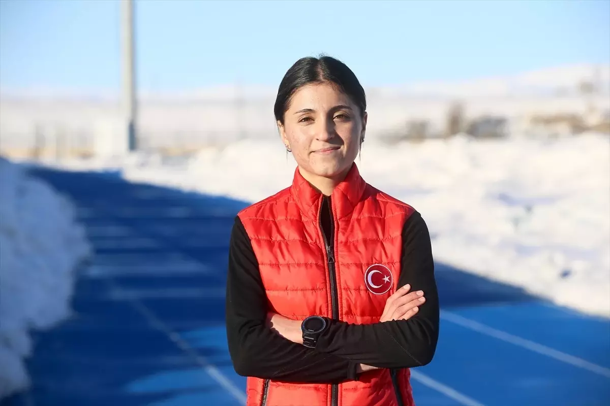 Türkiye rekoru sahibi milli atlet Elif'in Portekiz'deki hedefi 'kürsü'