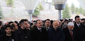 Usta yazar Bülent Akyürek, son yolculuğuna uğurlandı