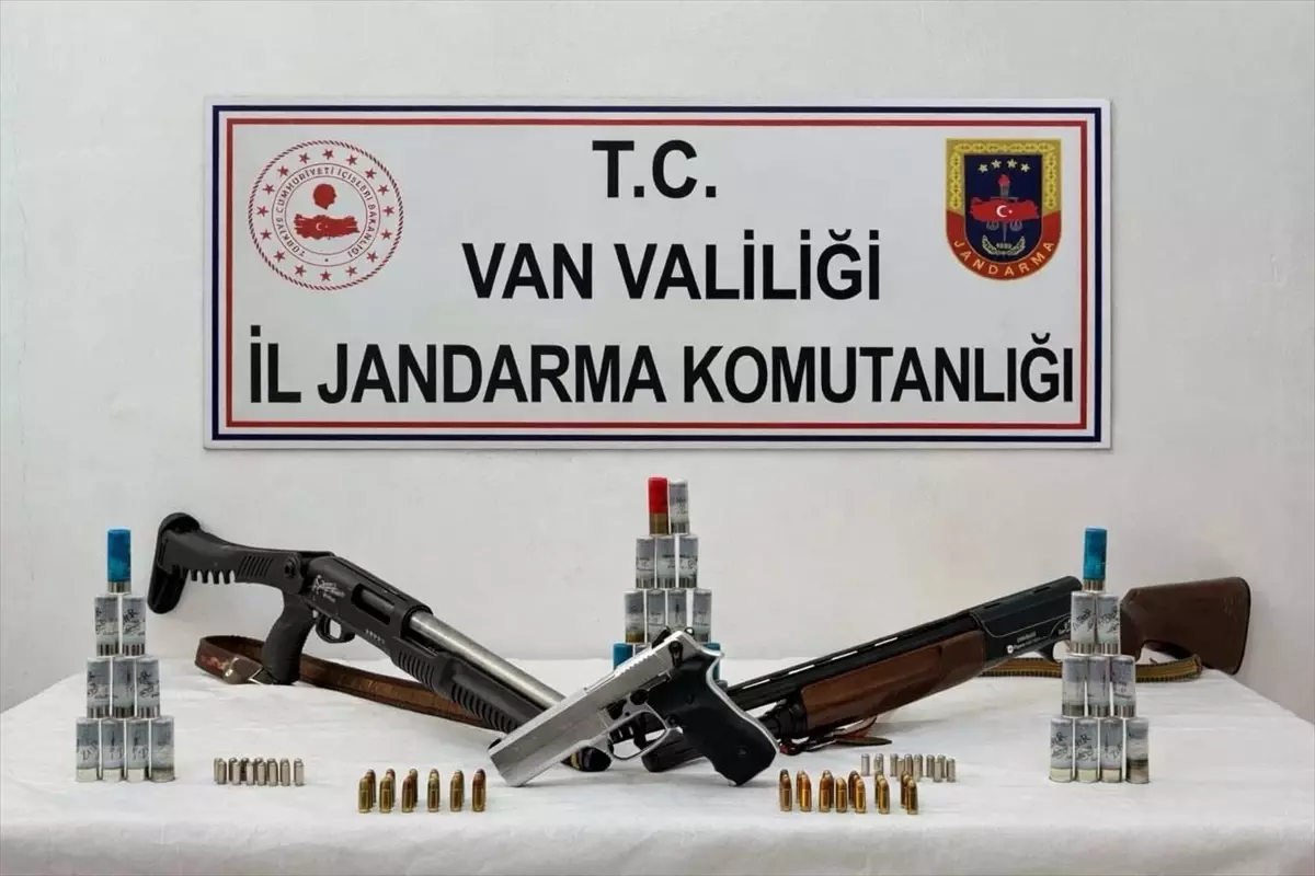 Van'da bir evde silah ele geçirildi