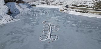 Van'da yüzeyi buz tutan Zernek Barajı dron ile görüntülendi