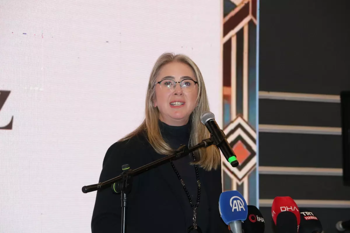 AK Parti Genel Sekreteri İnan: İzmir'de, basit bir yağmurda bile şehri yönetemeyen bir yerel yönetimler ac...