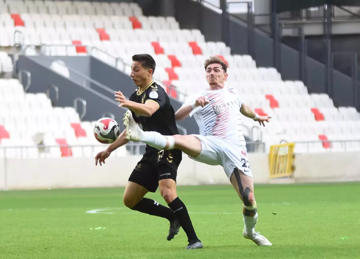 Altay sahasında Bornova'yı ağırlıyor