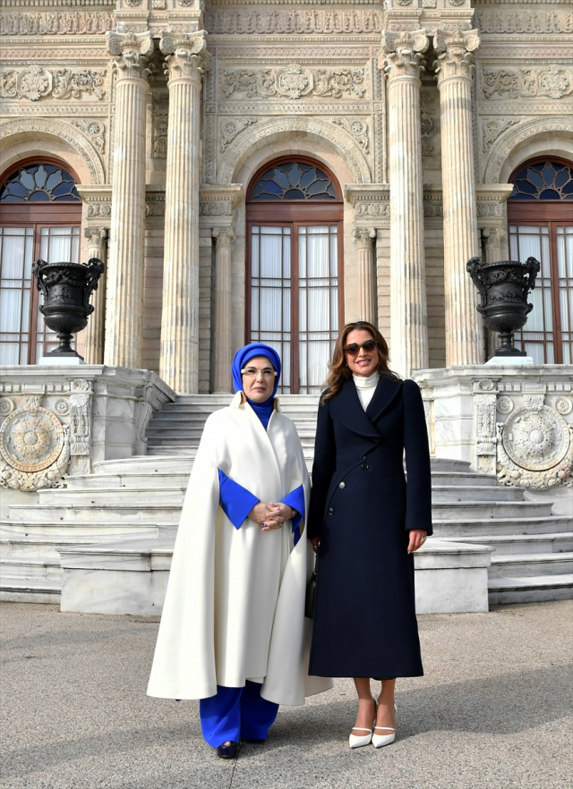 emine erdogan urdun kralicesi rania ile bir 19548489 4461 m