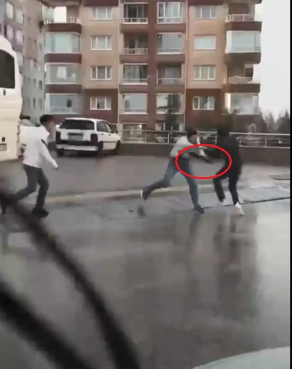 Ankara'da pompalı tüfekli kavga kamerada: 2 gözaltı