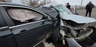 Bingöl'de feci kaza: Baba ile oğlu öldü, 4 kişi yaralandı