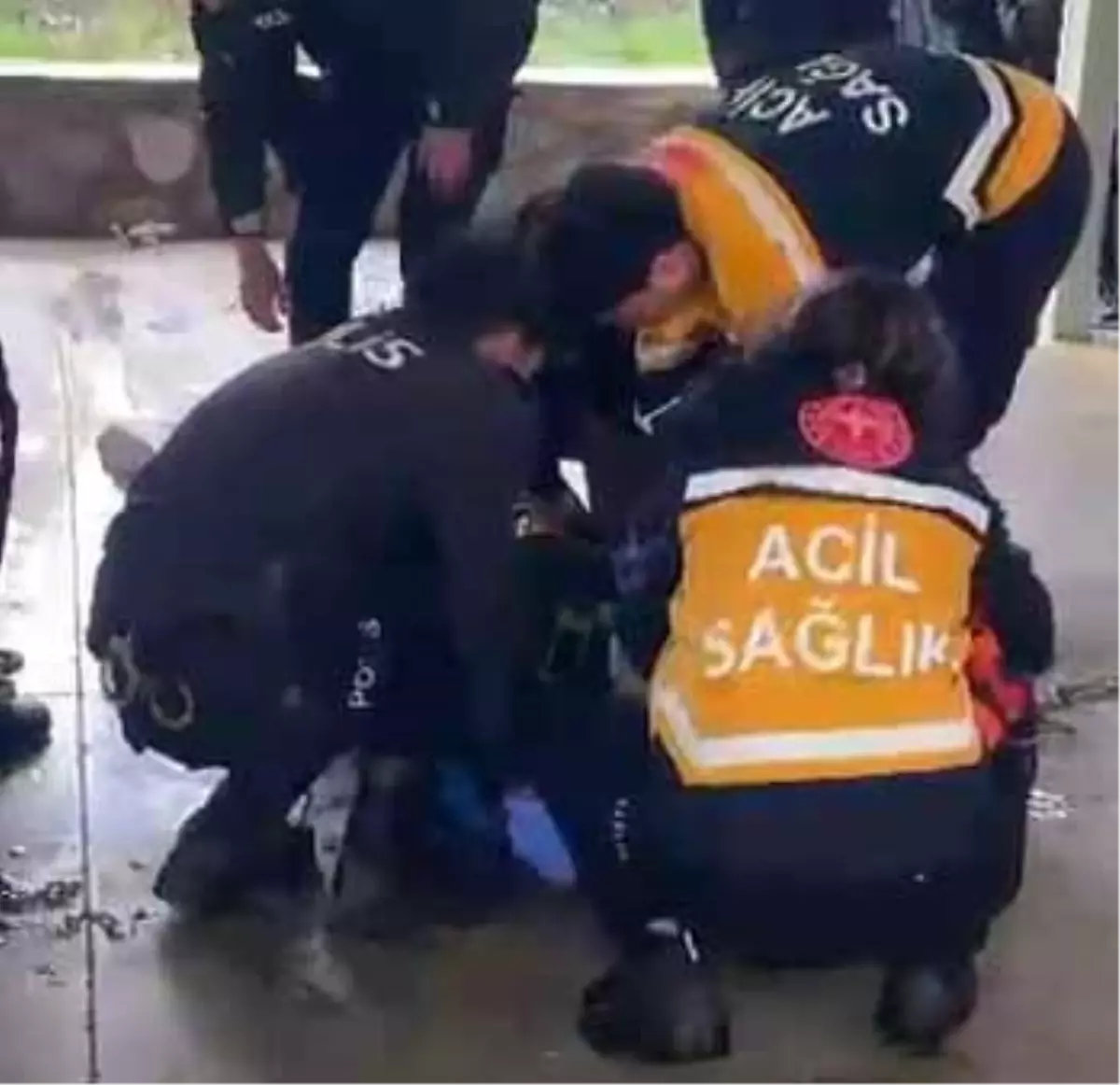 Dere yatağına düştü, duran kalbi çalıştırıldı