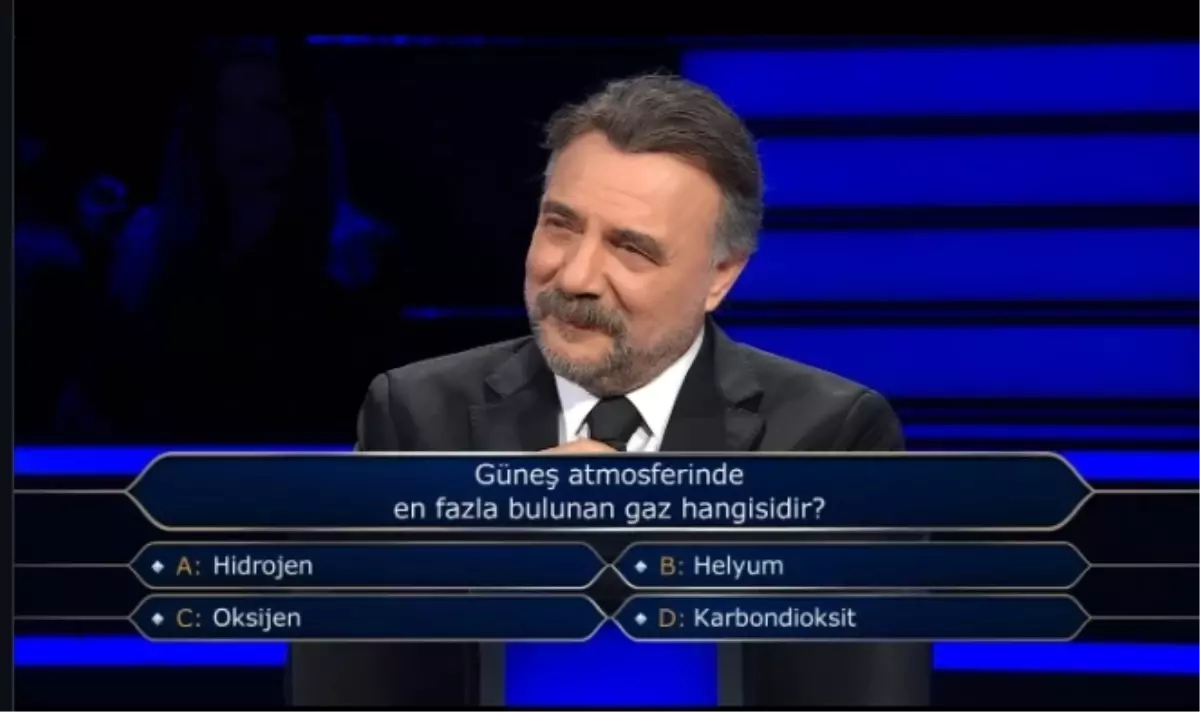 Güneş atmosferinde en fazla bulunan gaz hangisidir?