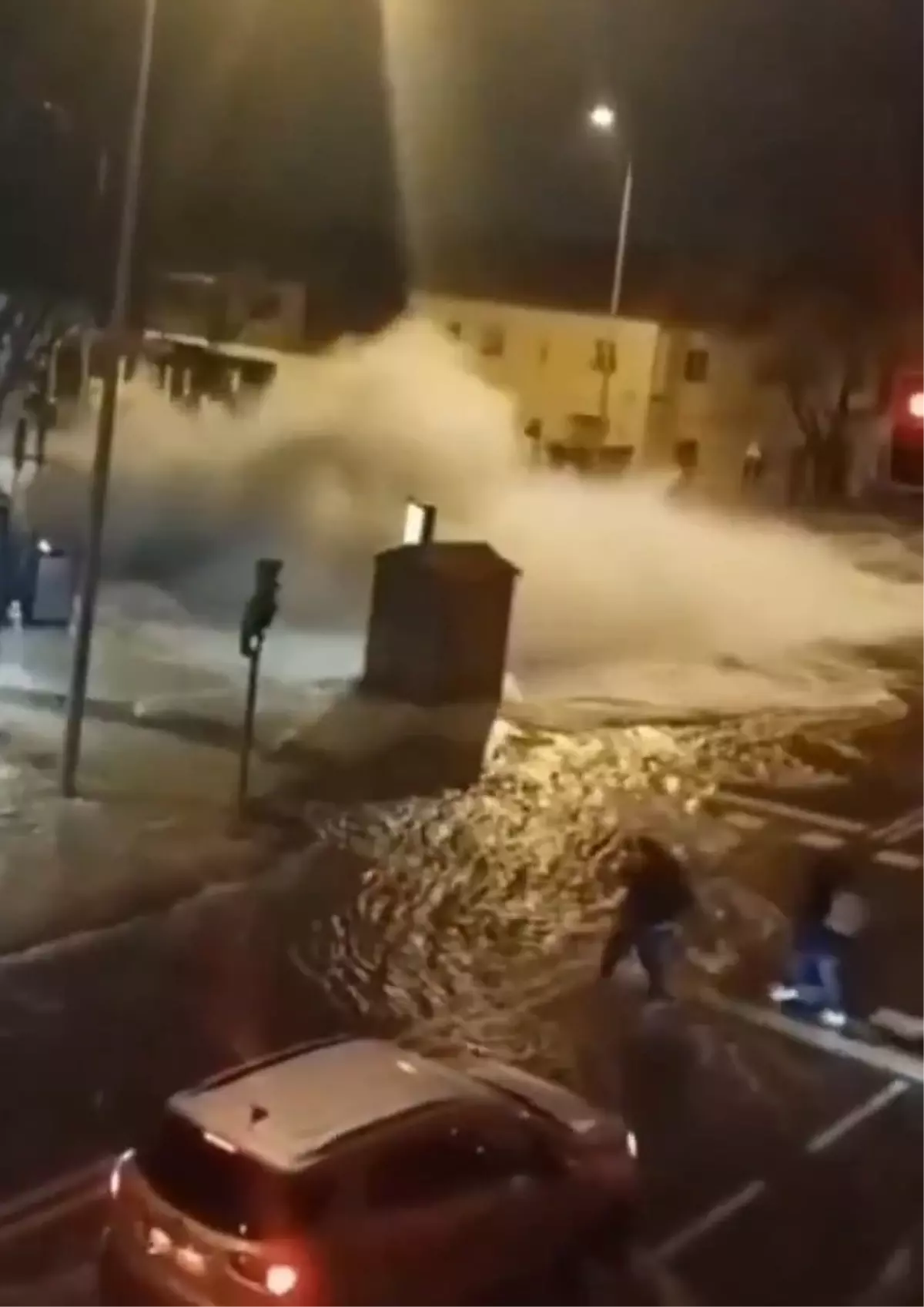 İspanya'nın Endülüs bölgesinde şiddetli yağış devam ediyor