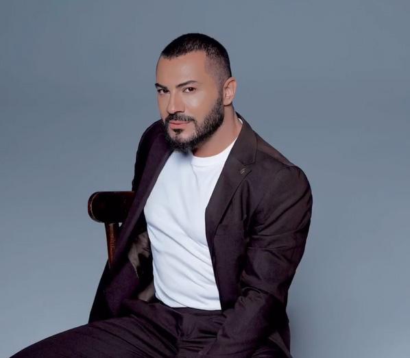 istanbul un gobeginde sarki soyledi kim oldugunu 19549008 1494 m