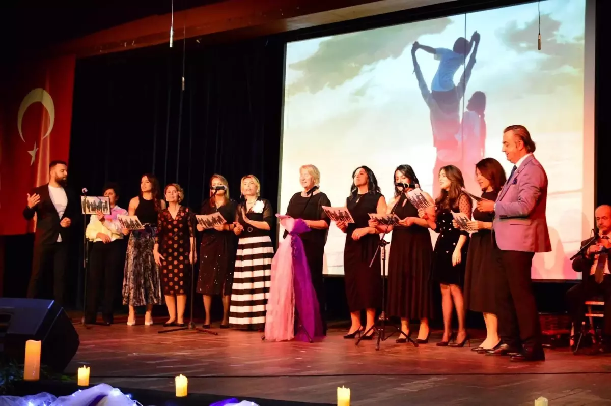 Öğretmenler bu kez ders değil, konser verdi